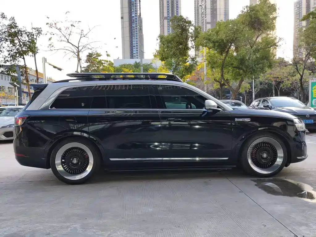 AITO ASK THE WORLD M9