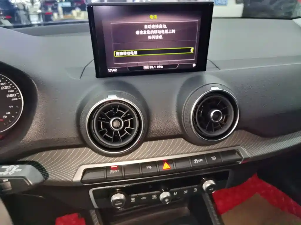 Audi Q2L — миниатюра 13