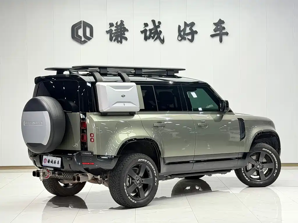 Land Rover Defender — миниатюра 5