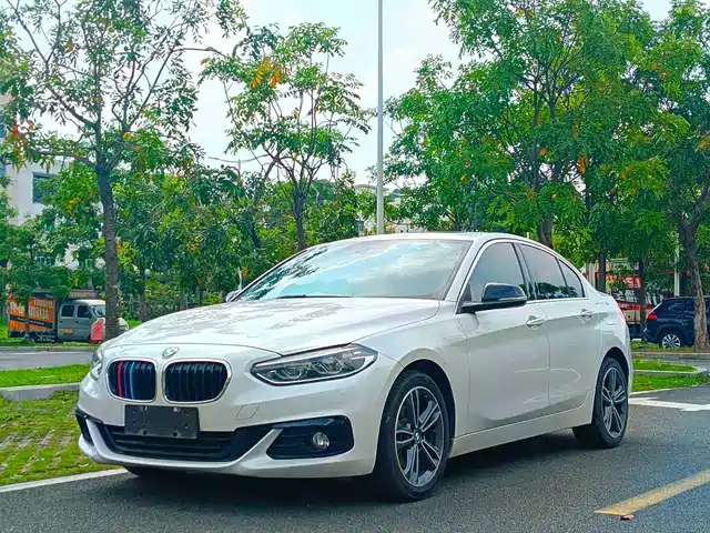 BMW 1 SERIES 2019