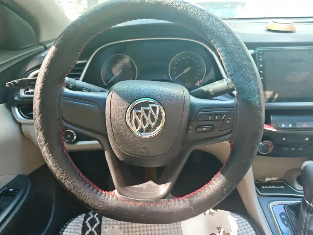 Buick Excelle — миниатюра 6
