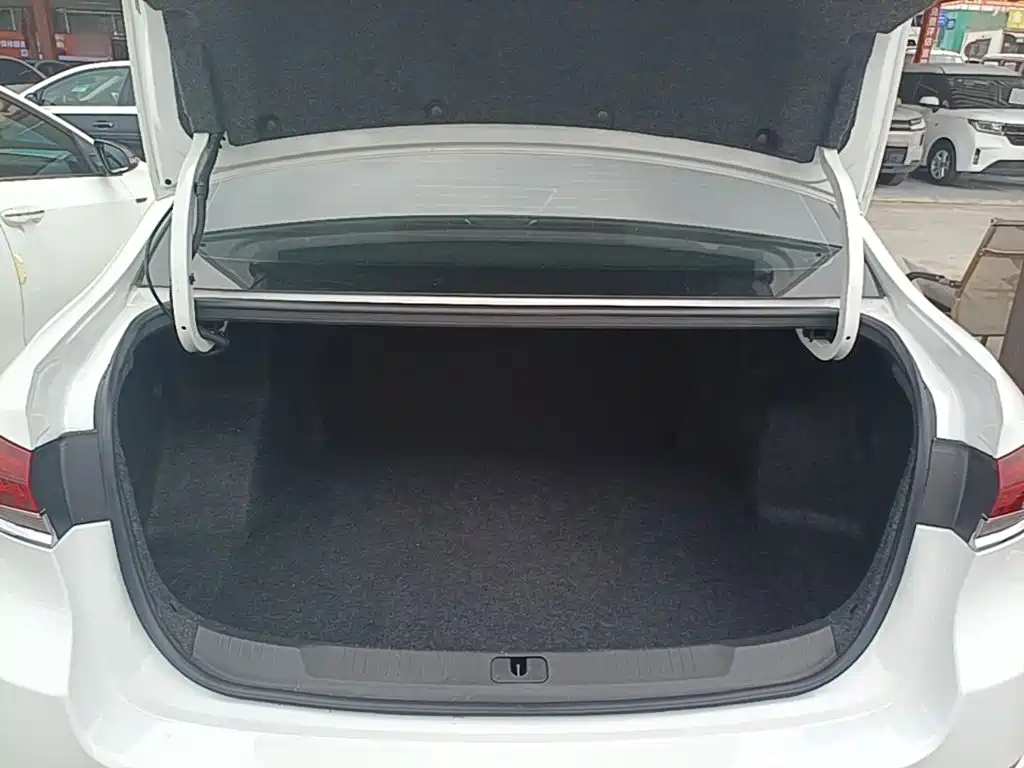 Buick Excelle — миниатюра 19
