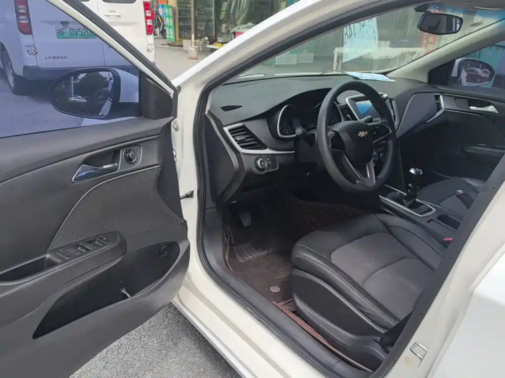 Chevrolet Cavalier — миниатюра 16