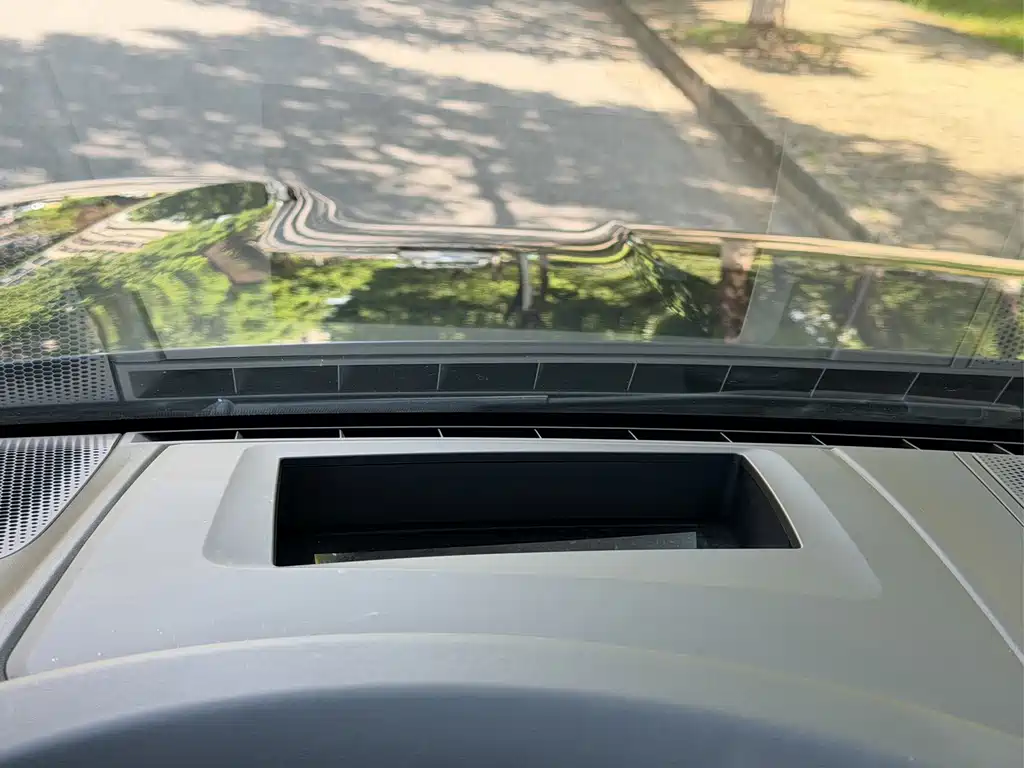 Porsche Cayenne — миниатюра 20