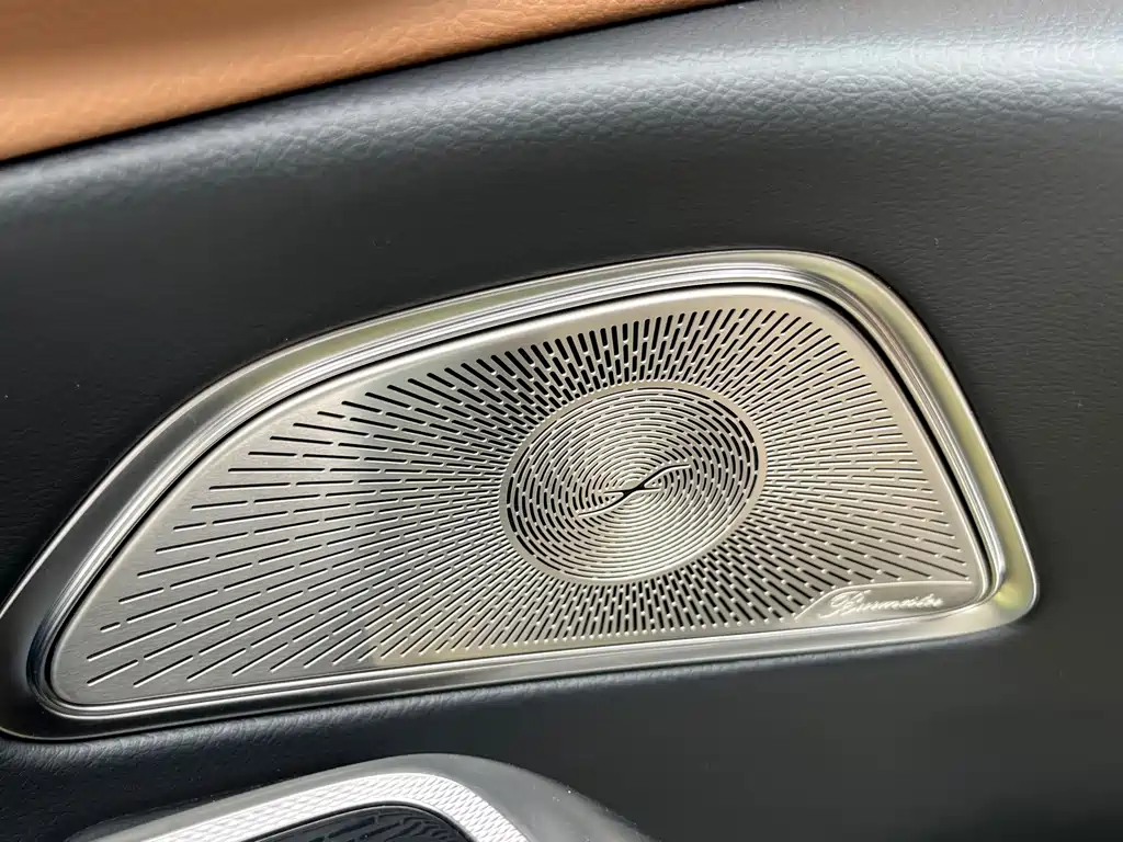 Mercedes-Benz E-Class — миниатюра 18