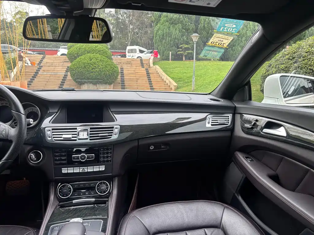 Mercedes-Benz CLS — миниатюра 9