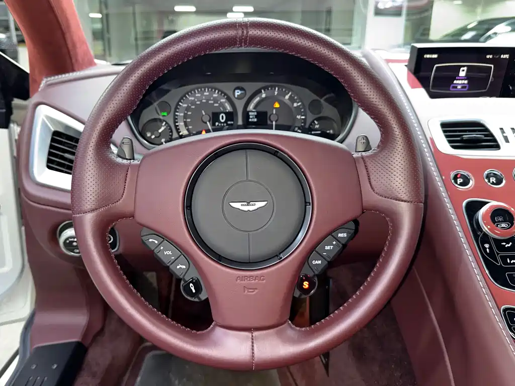 Aston Martin Vanquish 2013 6.0L