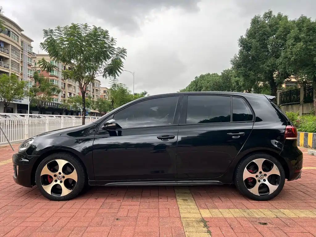 Volkswagen Golf GTI — миниатюра 7