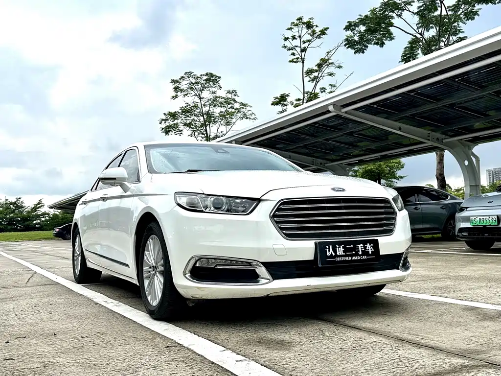 Ford Taurus — миниатюра 4