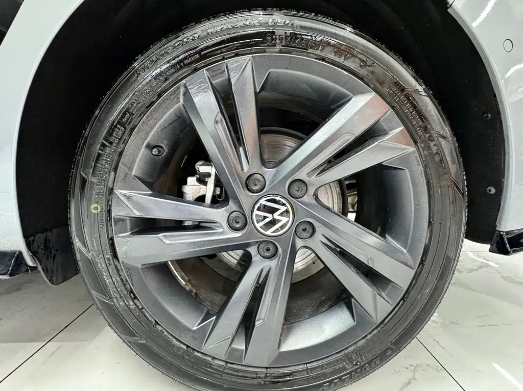 Volkswagen Golf — миниатюра 20