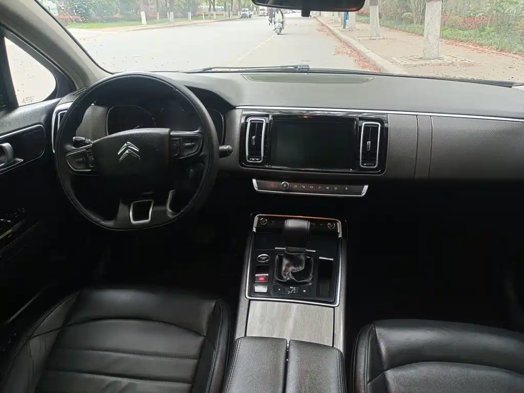Citroen C6 — миниатюра 6