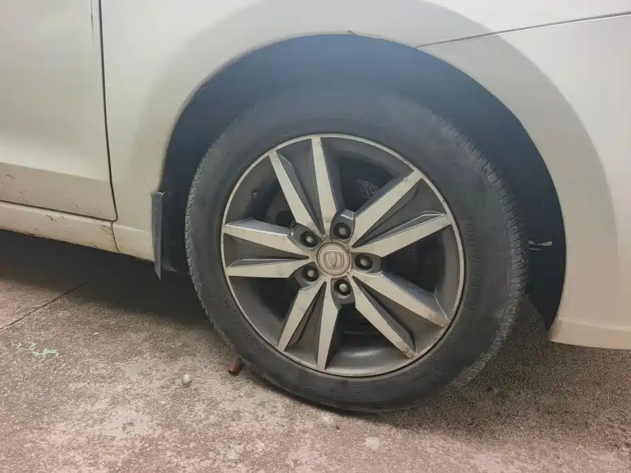 Changan Eado — миниатюра 6