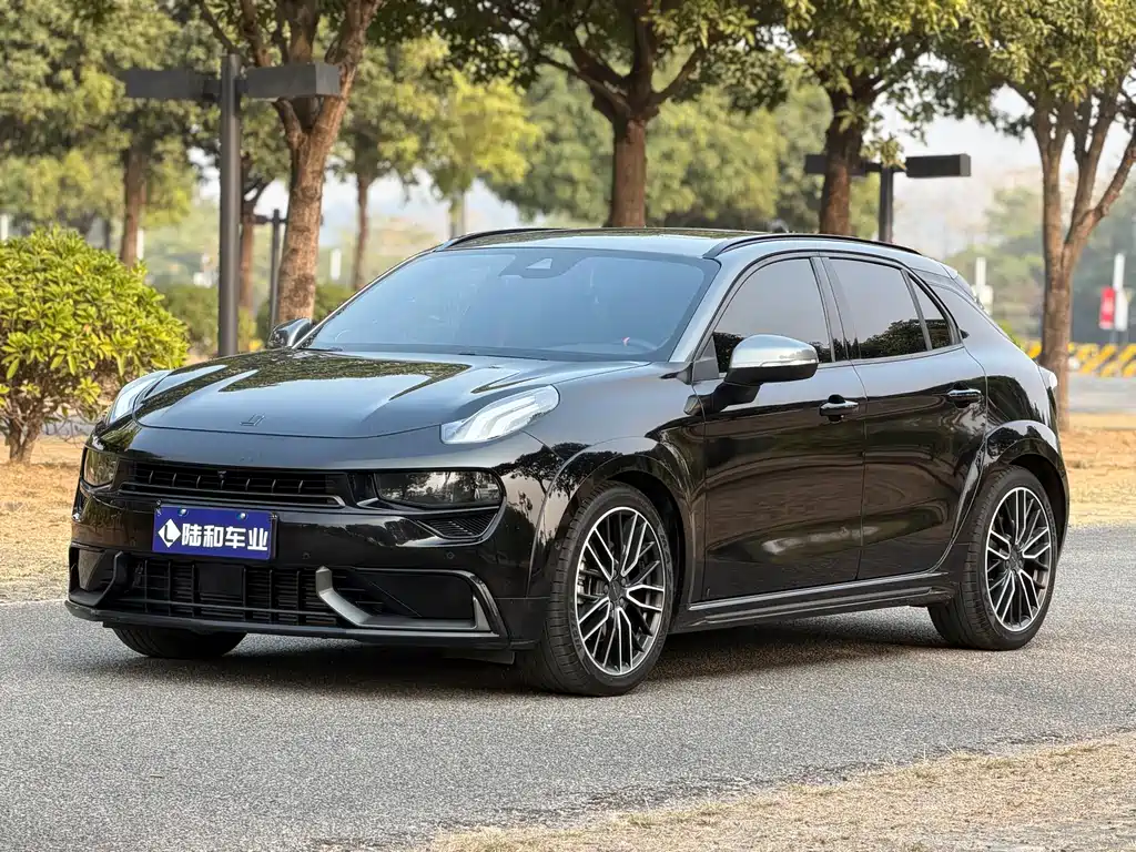 LYNK & CO. 02 HATCHBACK