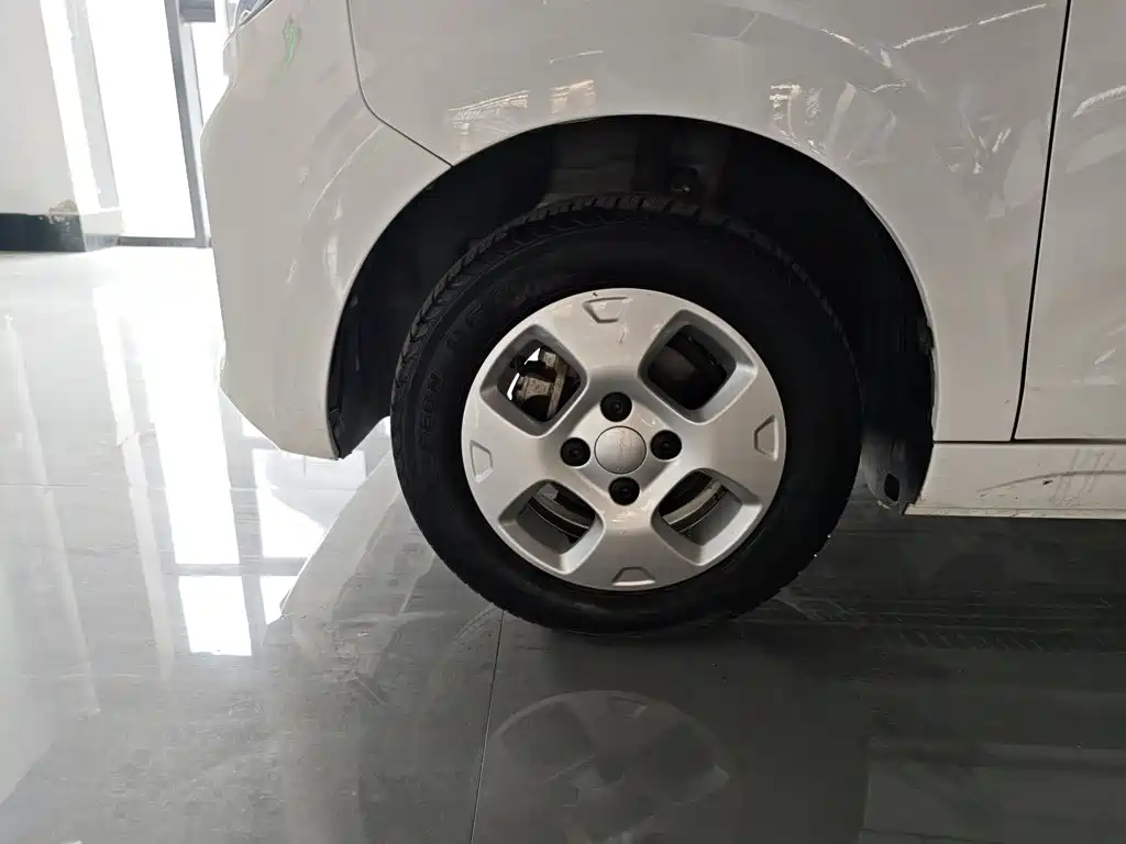 Roewe Clever — миниатюра 23