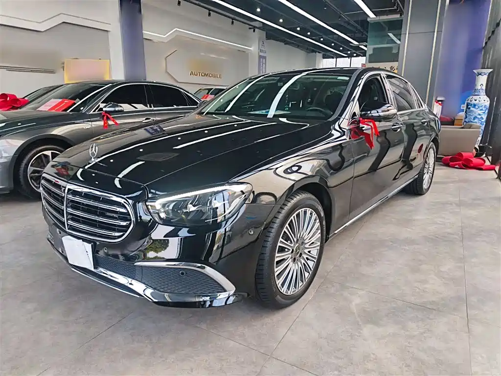 Mercedes-Benz E-Class 2021