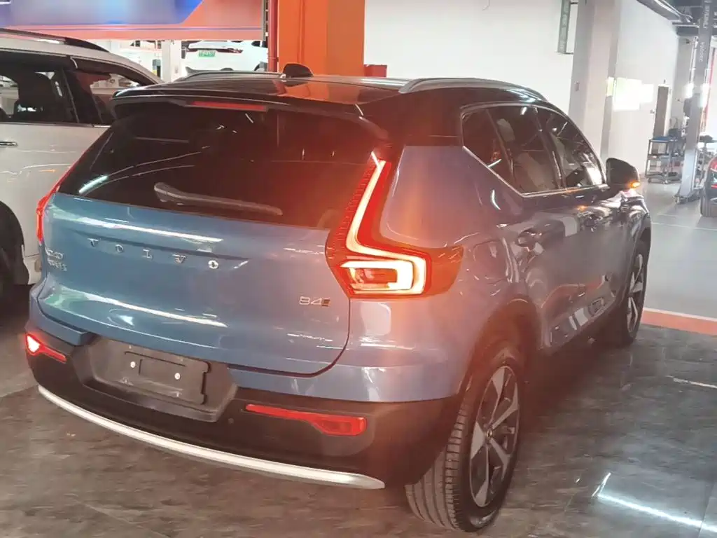 Volvo XC40 — миниатюра 7