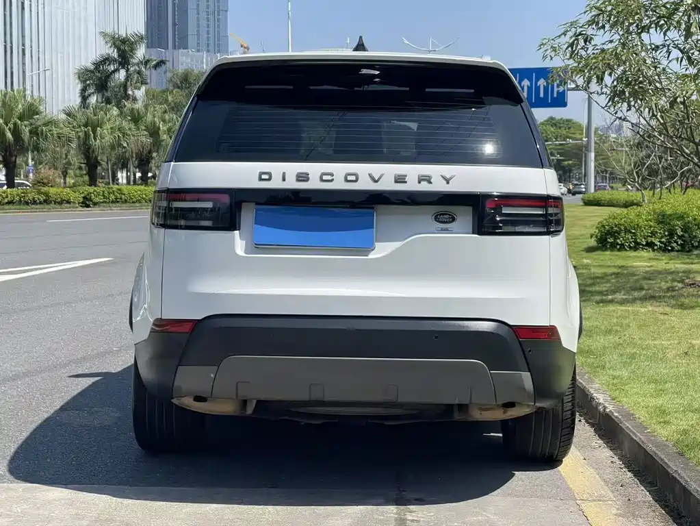 Land Rover Discovery — миниатюра 5