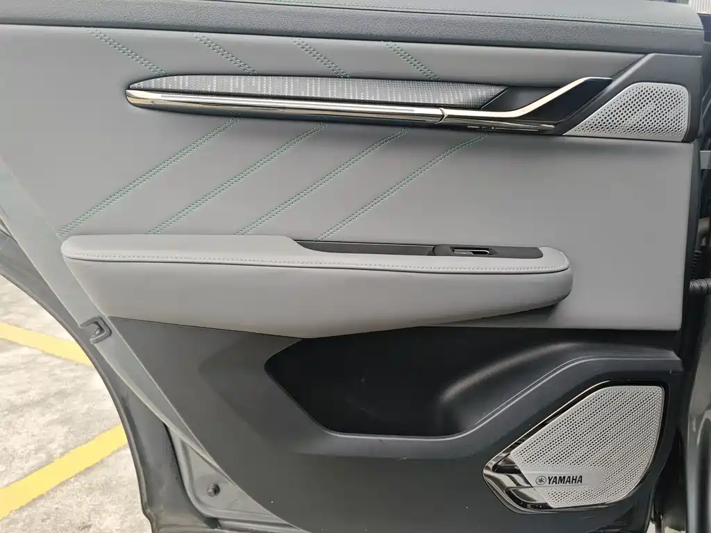 ZEEKR EXTREME KRYPTON 001