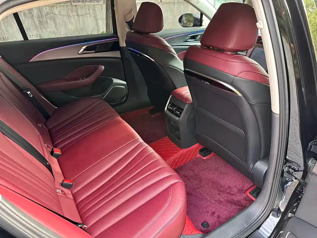 Hongqi Hongqi H5 — миниатюра 7