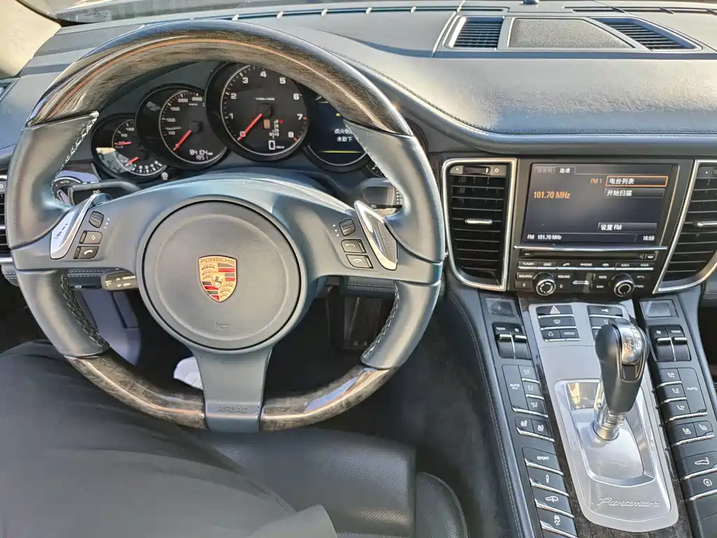 Porsche Panamera — миниатюра 8