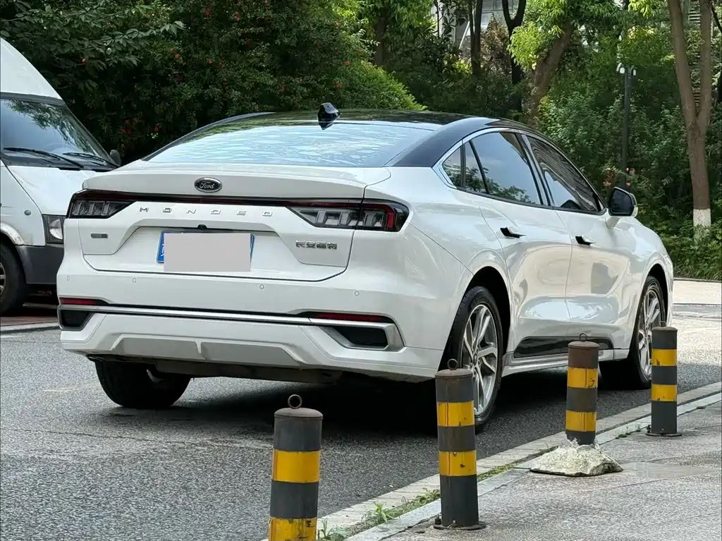 Ford Mondeo 2022 EcoBoost 245 Luxury