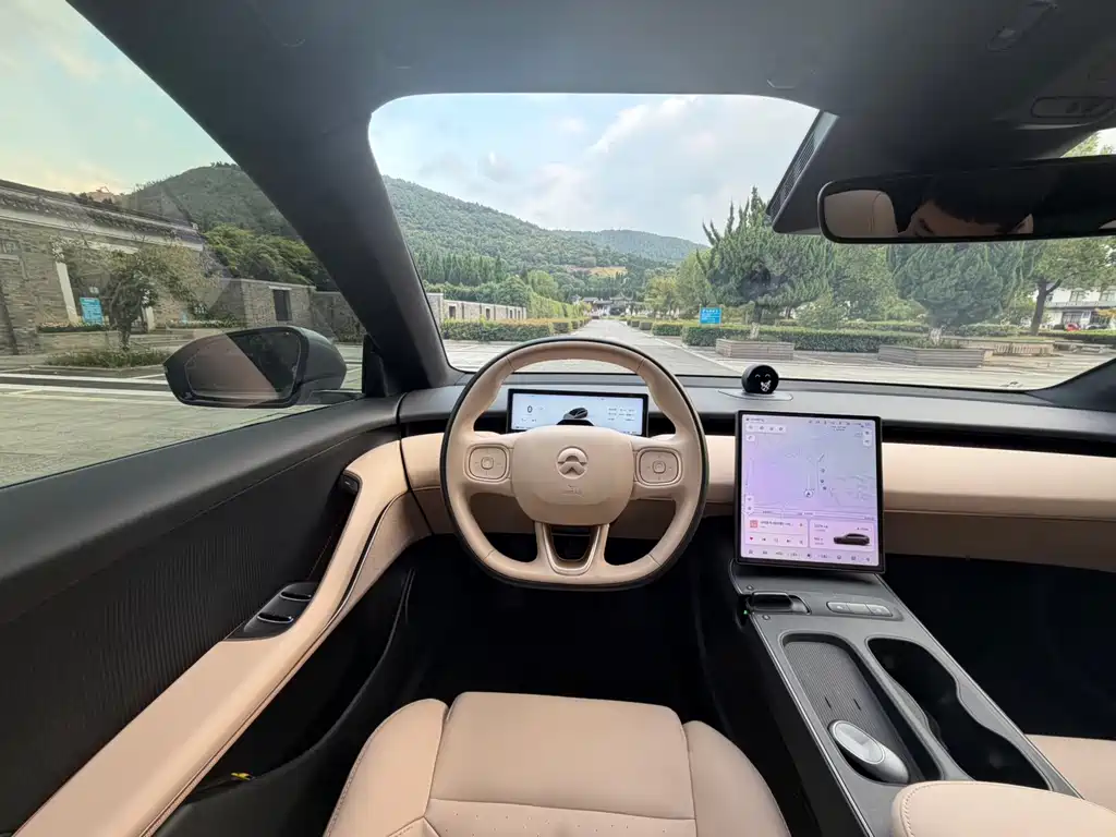NIO ET5T — миниатюра 8