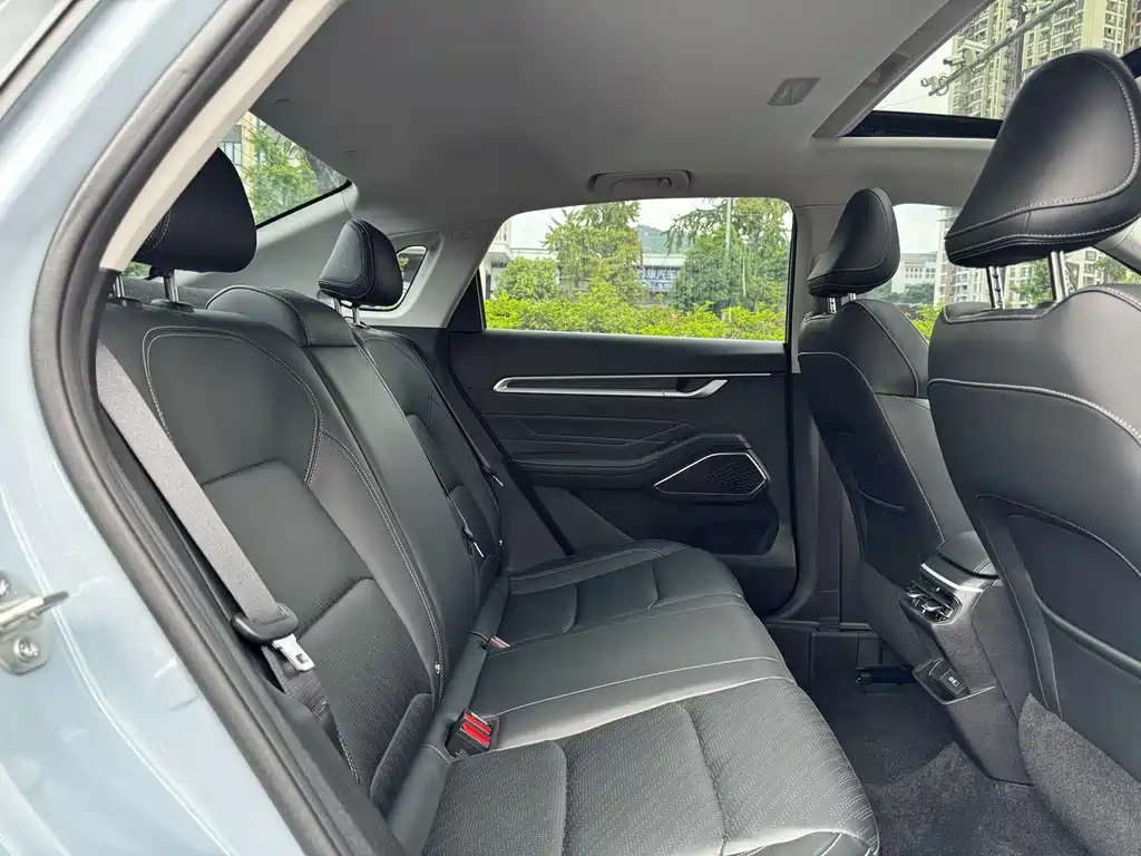 Geely Emgrand — миниатюра 10