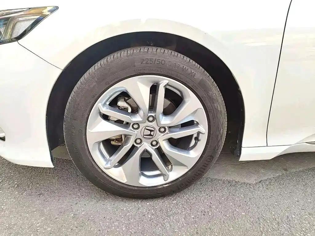 Honda Accord — миниатюра 13