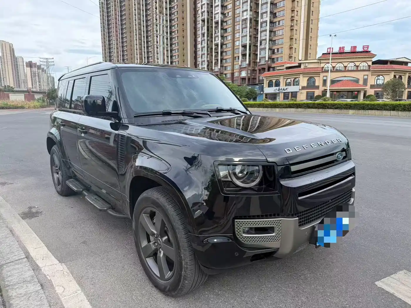 Land Rover Defender