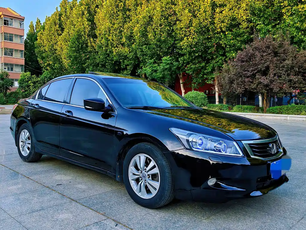 Honda Accord — миниатюра 11