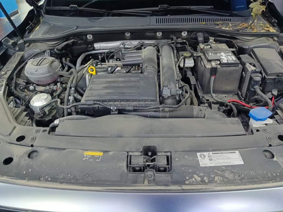 Volkswagen Passat 1.4 л 2025 г. Чёрный, пробег 11600 км