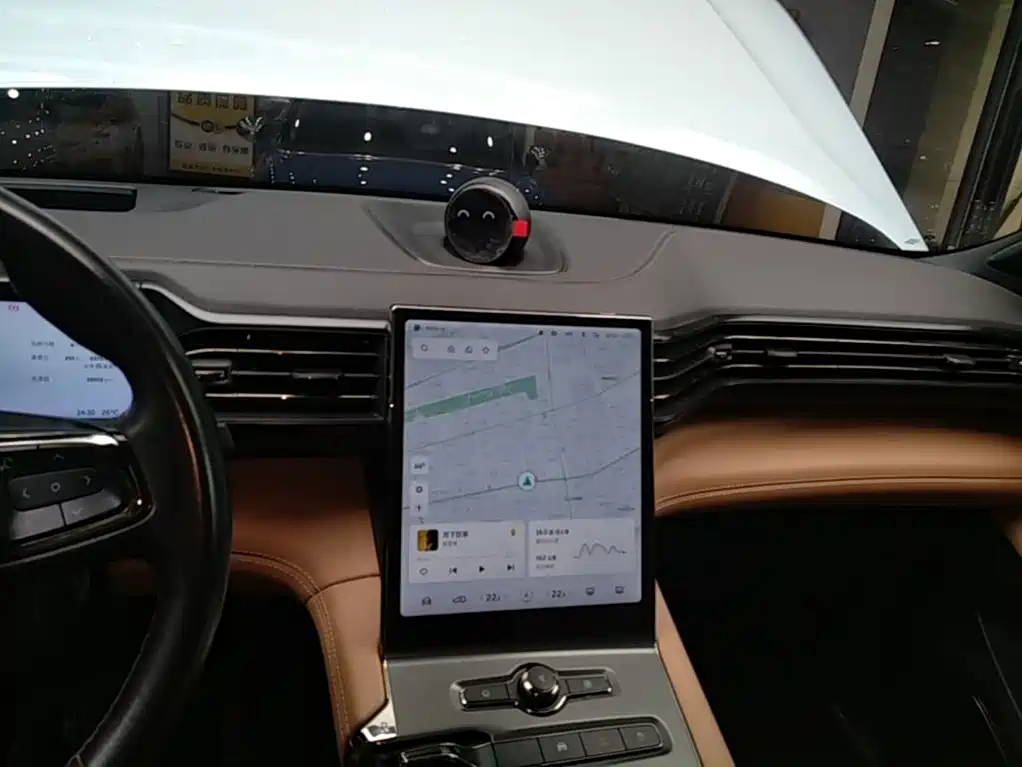 NIO ES6 — миниатюра 13