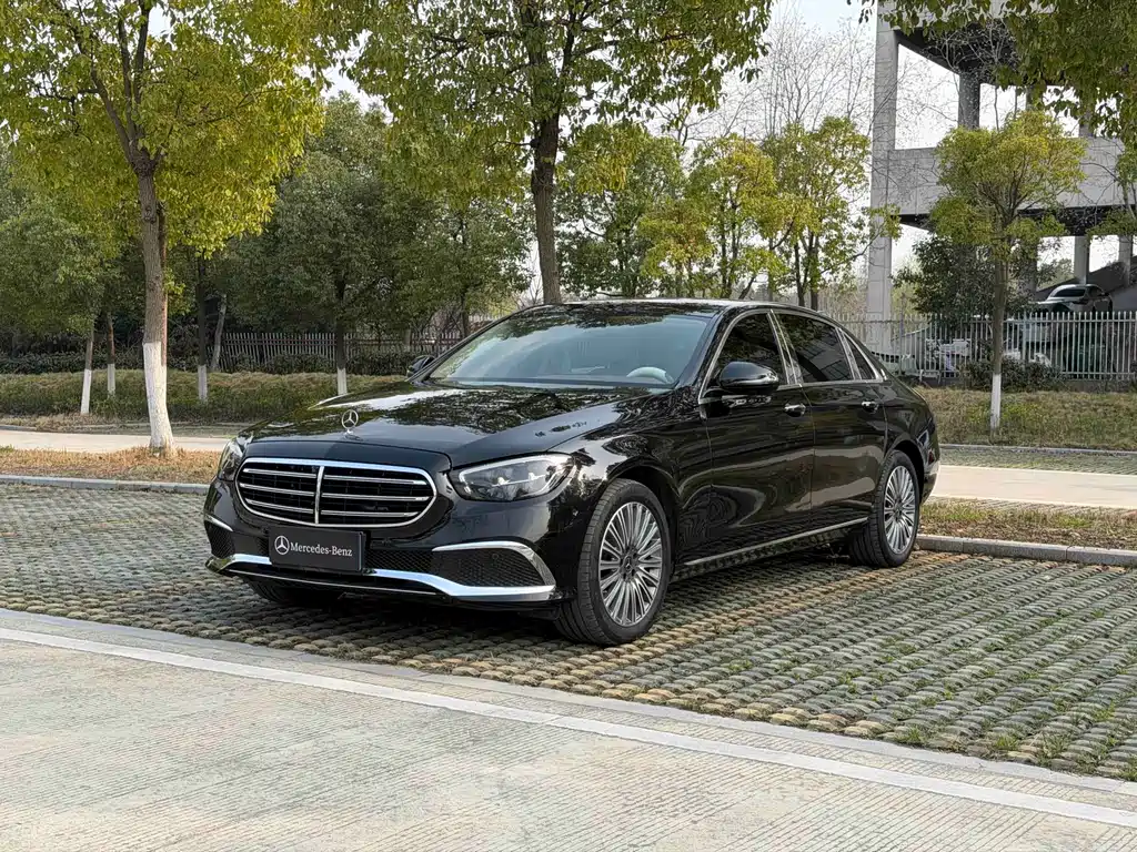Mercedes-Benz E-Class 2023