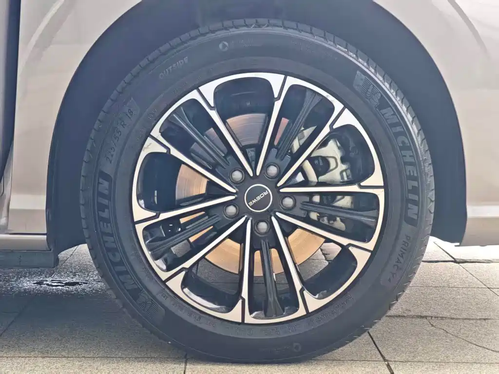 Roewe iMAX8 New Energy — миниатюра 16