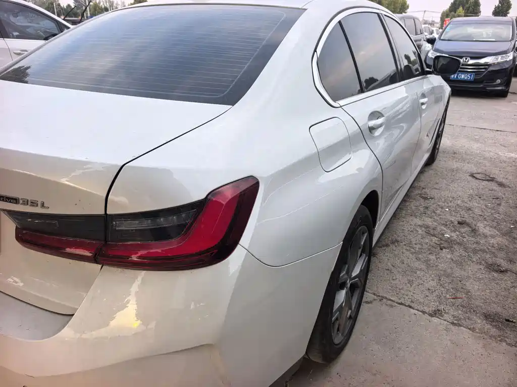 BMW i3 — миниатюра 8
