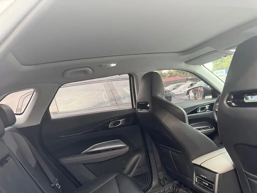 CHANGAN CHANGAN AUCHAN Z6