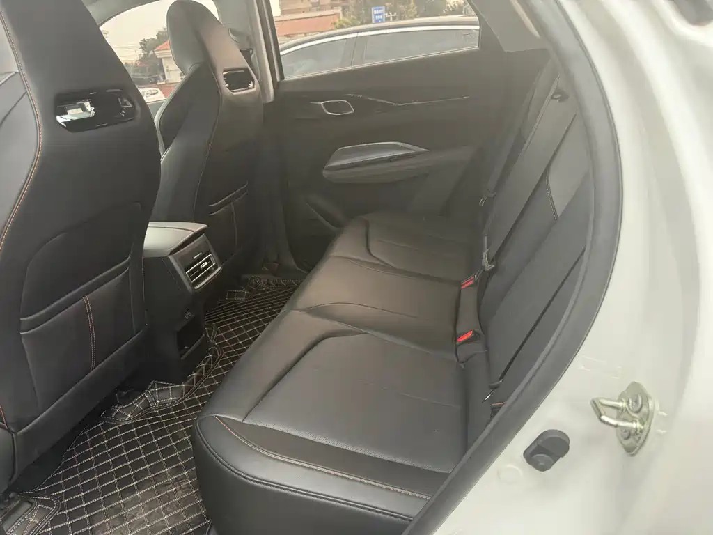 CHANGAN CHANGAN AUCHAN Z6