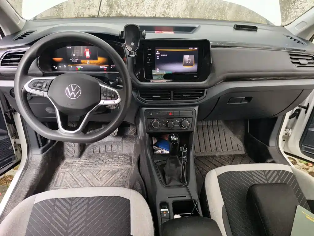 Volkswagen Tharu — миниатюра 10
