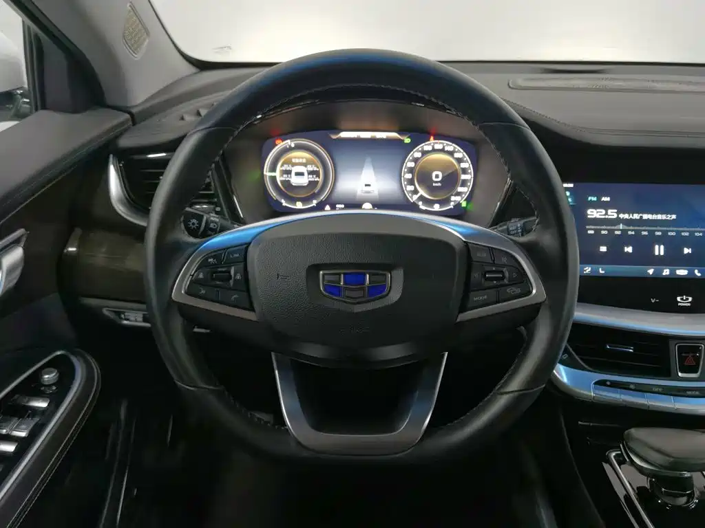 Geely Borui Hybrid — миниатюра 11