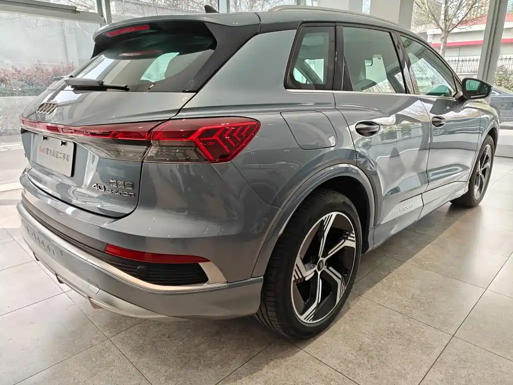 Audi Q4 e-tron — миниатюра 16