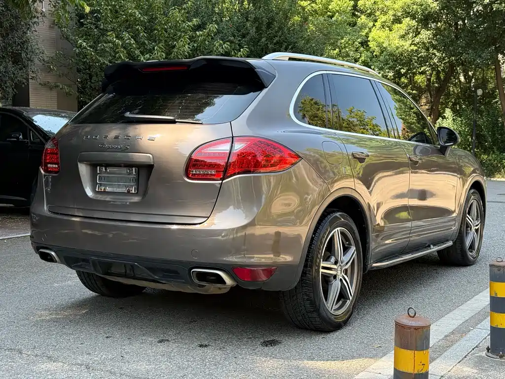 Porsche Cayenne 2012 3.6L