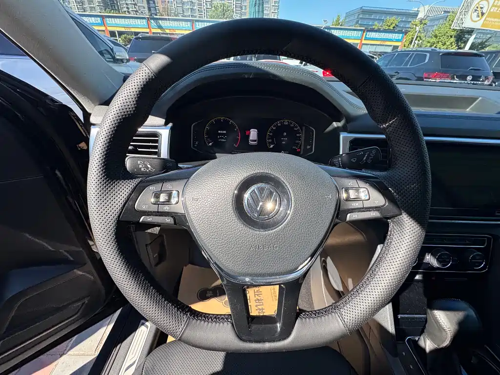 Volkswagen Teramont — миниатюра 7