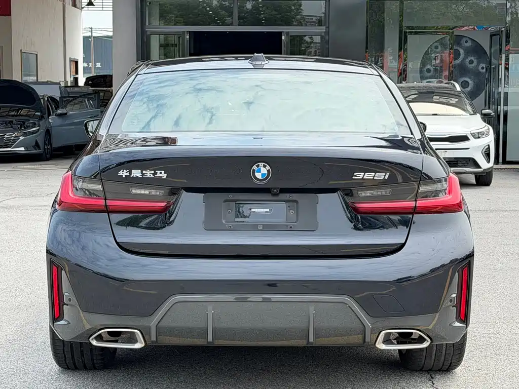 BMW 3 Series — миниатюра 4