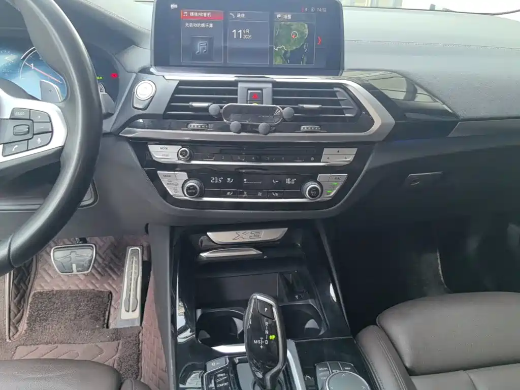 BMW X3 — миниатюра 13