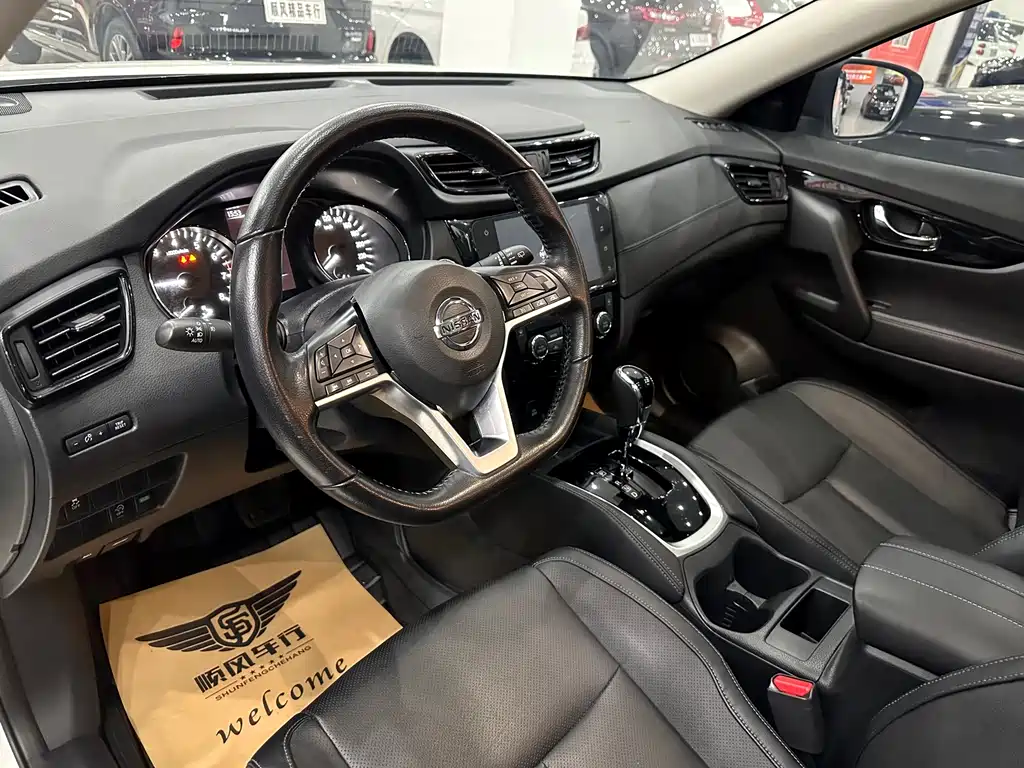 Nissan X-Trail — миниатюра 7