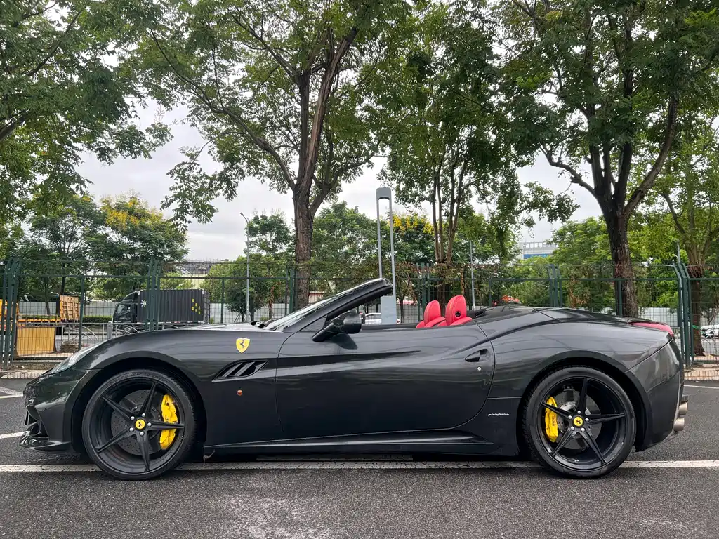 Ferrari California T — миниатюра 7
