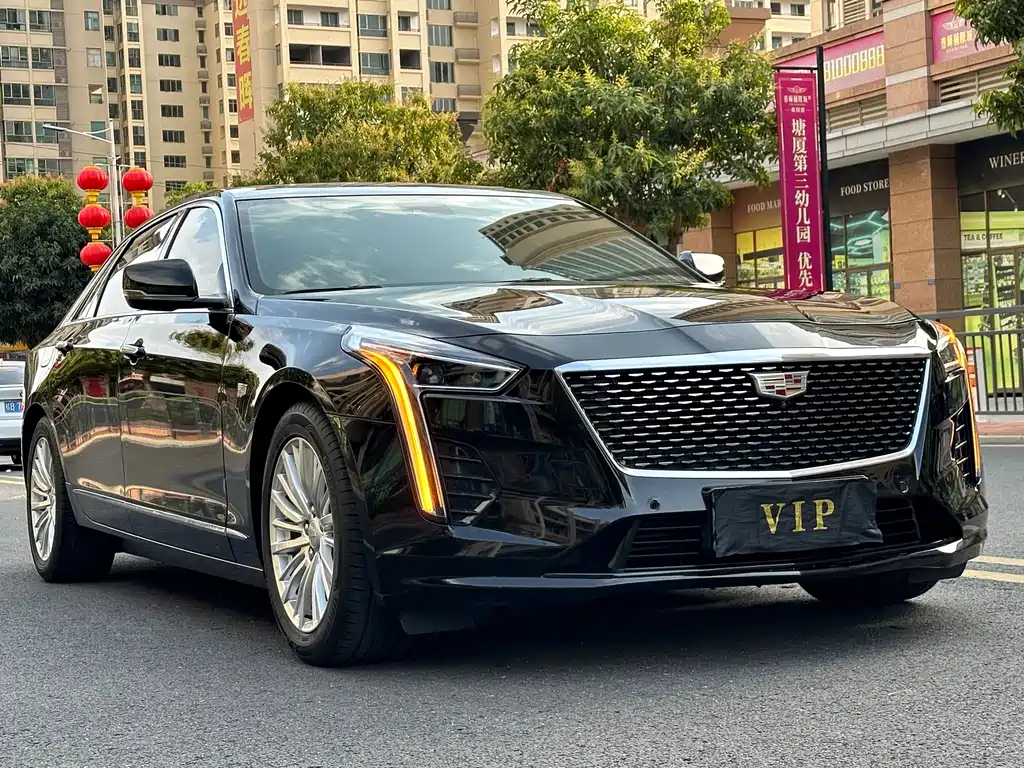 CADILLAC CT6