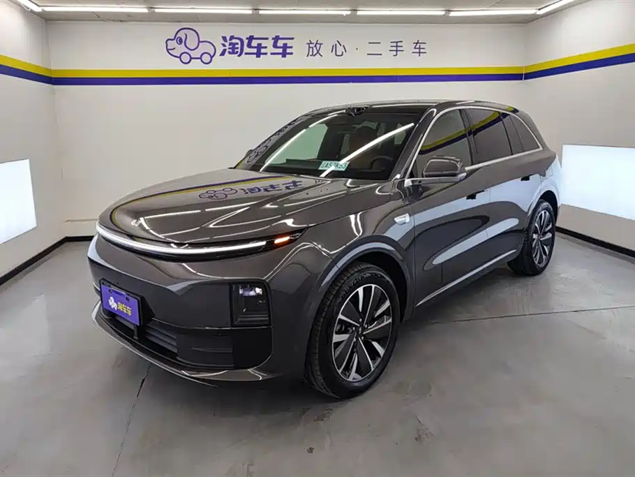 Li Auto Li L6 2025
