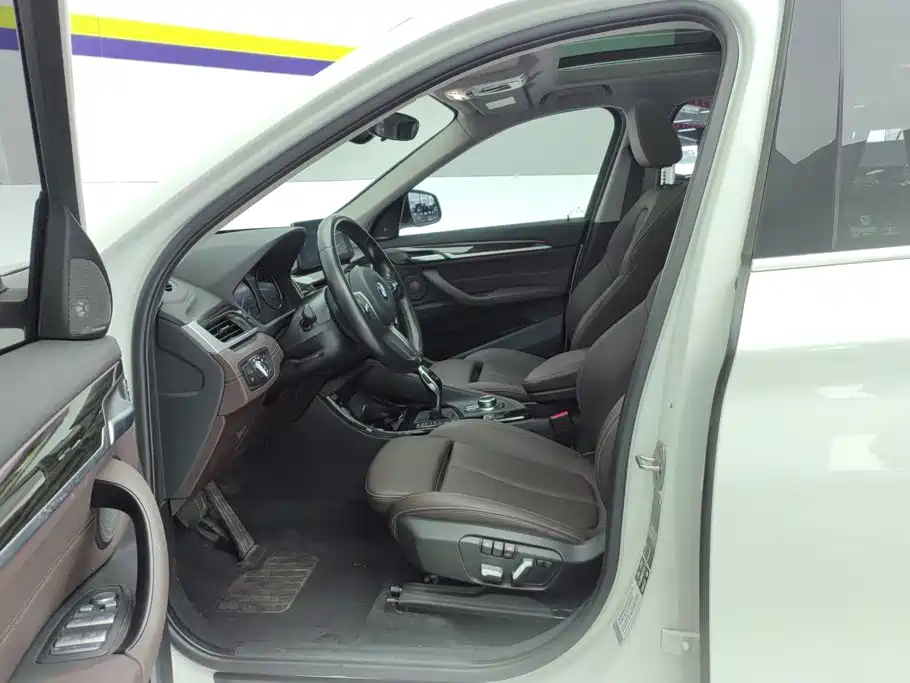 BMW X1 — миниатюра 9