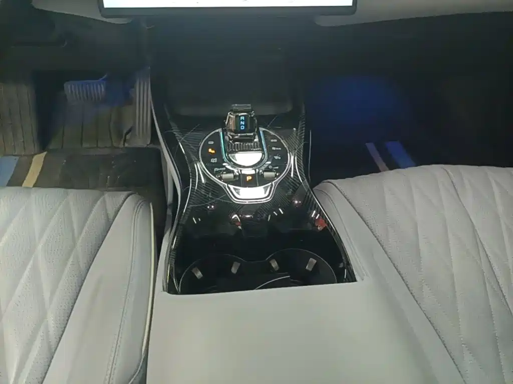 BYD Seal — миниатюра 14